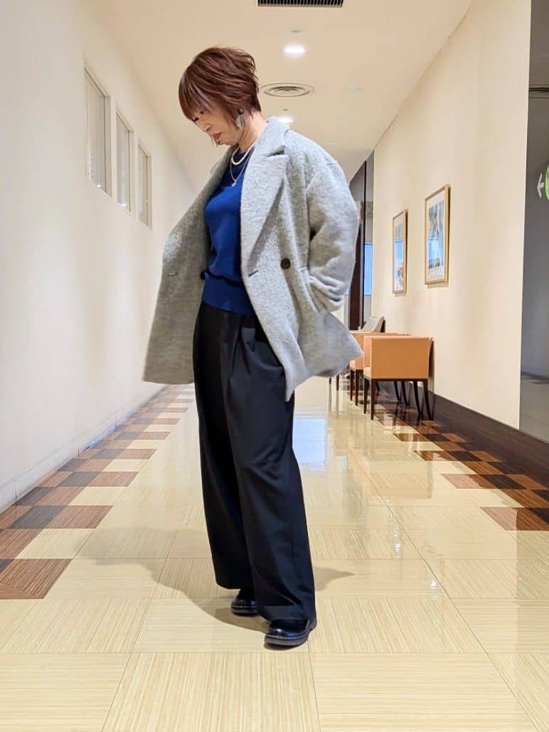 Hiromiさんの「INDIVI｜【8色展開／コンパクト丈】レーヨン混 コクーンニット」を使ったコーディネート