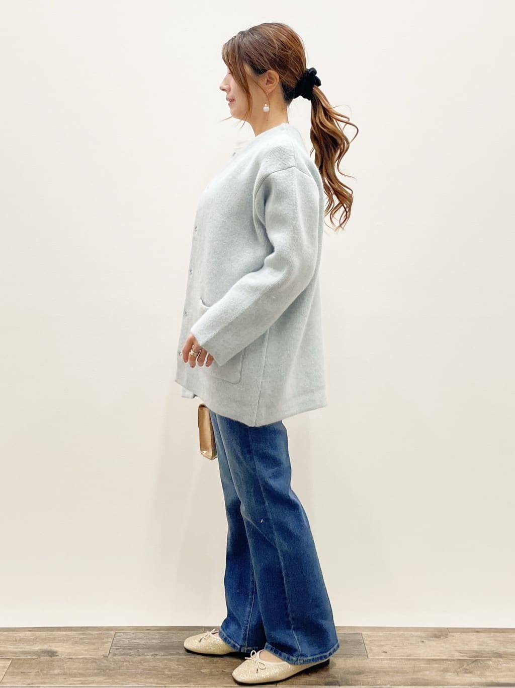 Asukaさんの「OPAQUE.CLIP｜ロングロゴTシャツ【洗濯機OK】」を使ったコーディネート