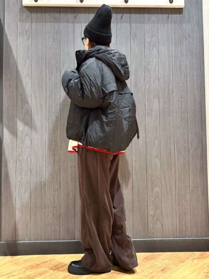 meiさんの「SHOO･LA･RUE｜【S-LL】大人っぽく穿ける 股上深め コーデュロイカーブパンツ」を使ったコーディネート