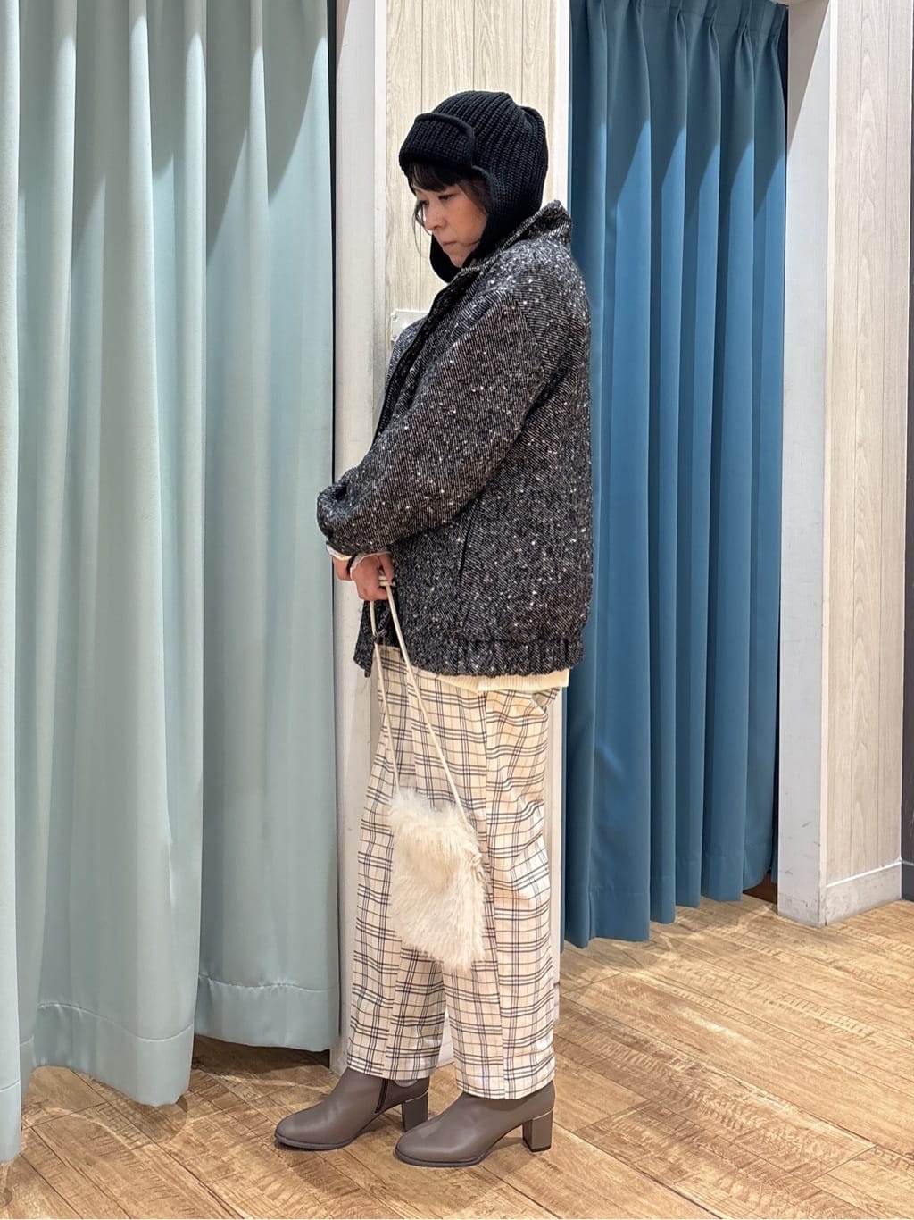 わかさんの「SHOO･LA･RUE｜【洗濯機可/S-LL】すっきり上品に ベーシックテーパードパンツ」を使ったコーディネート