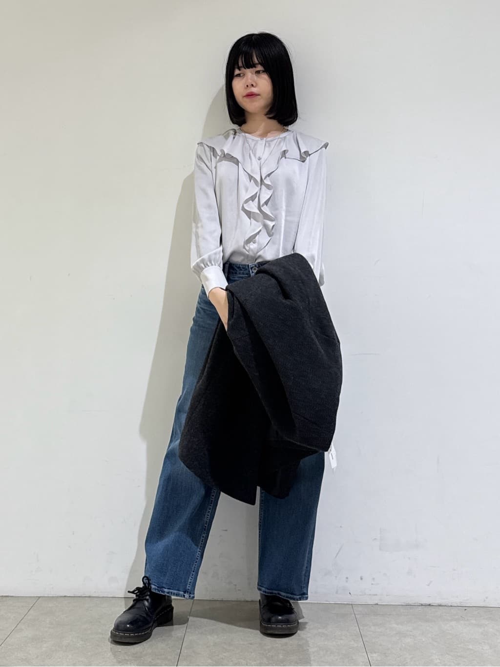 rinaさんの「INDIVI｜【洗える】ラッフルサテンブラウス」を使ったコーディネート
