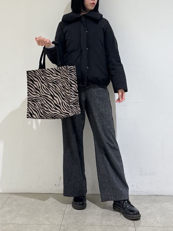 rinaさんの「INDIVI｜【撥水／洗える／デザイン衿】ステッチレス ショートダウンコート」を使ったコーディネート