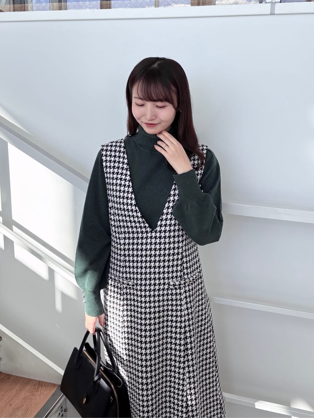 みさかさんの「index｜フェイクパールピアス」を使ったコーディネート