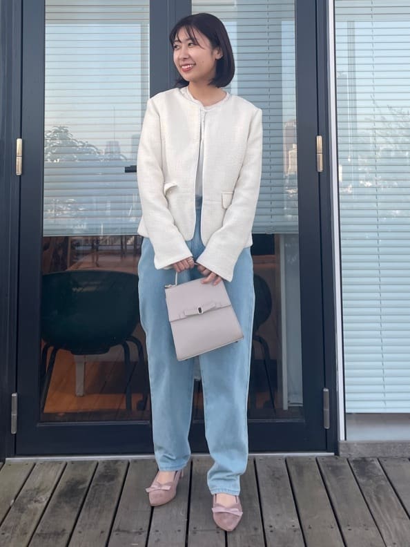 abeさんの「Couture brooch｜【ハレの日・通勤】レースドッキング ブラウス」を使ったコーディネート