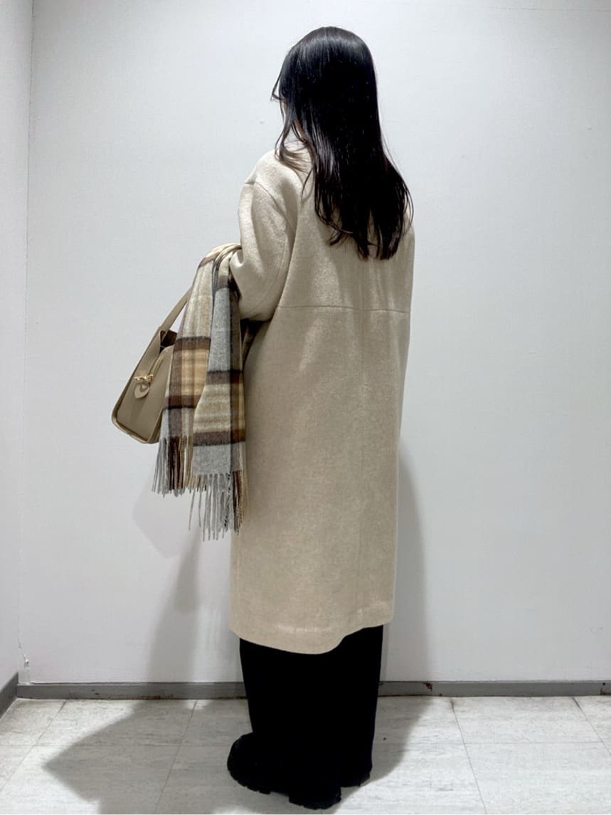 meiさんの「INDIVI｜【洗える／選べる8色】トーンアップニット」を使ったコーディネート