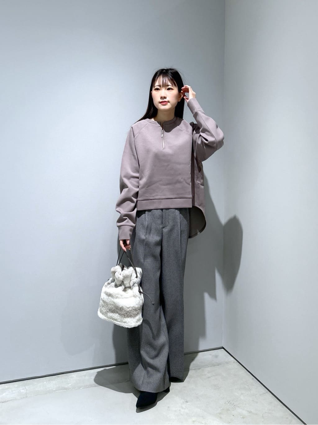 Renoさんの「INDIVI｜ミックスショルダーバッグ」を使ったコーディネート
