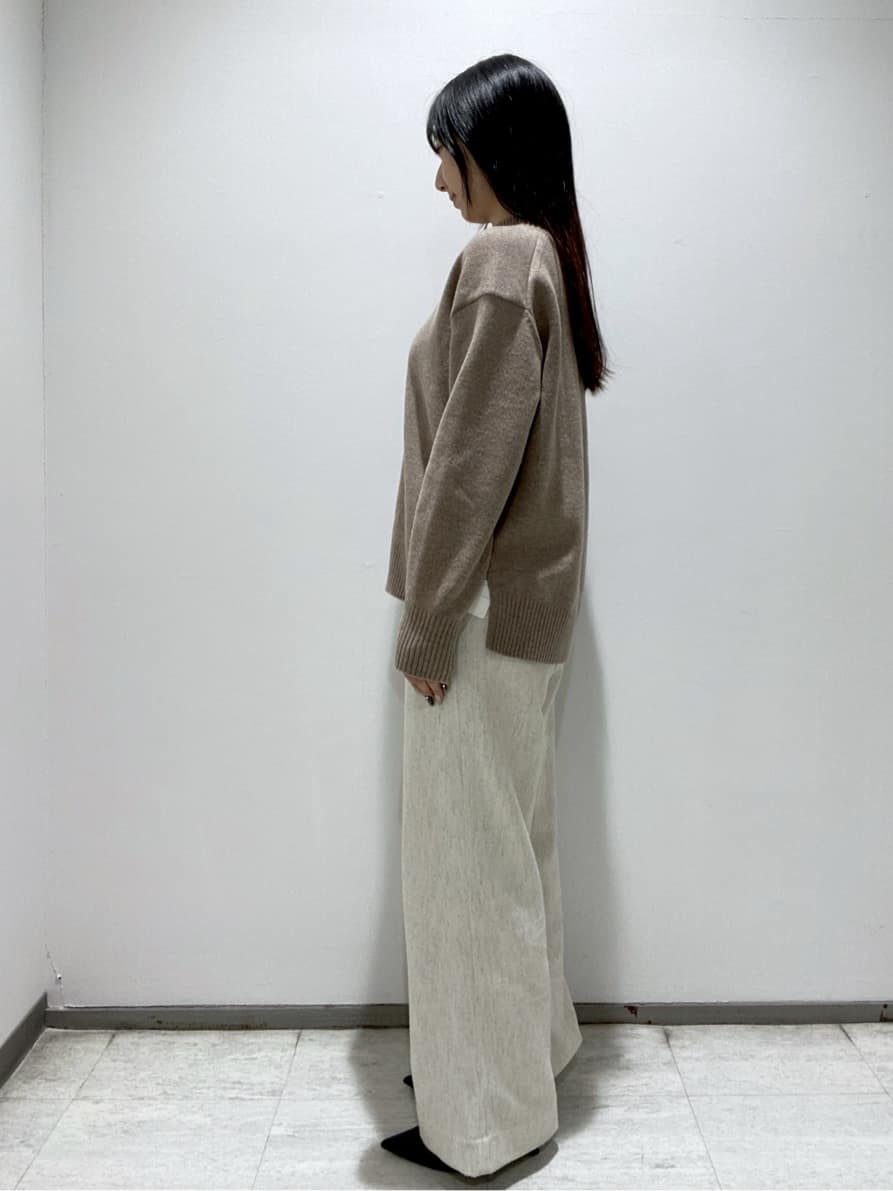 meiさんの「INDIVI｜【カシミヤ混】ミドルゲージ ハイネックニット」を使ったコーディネート