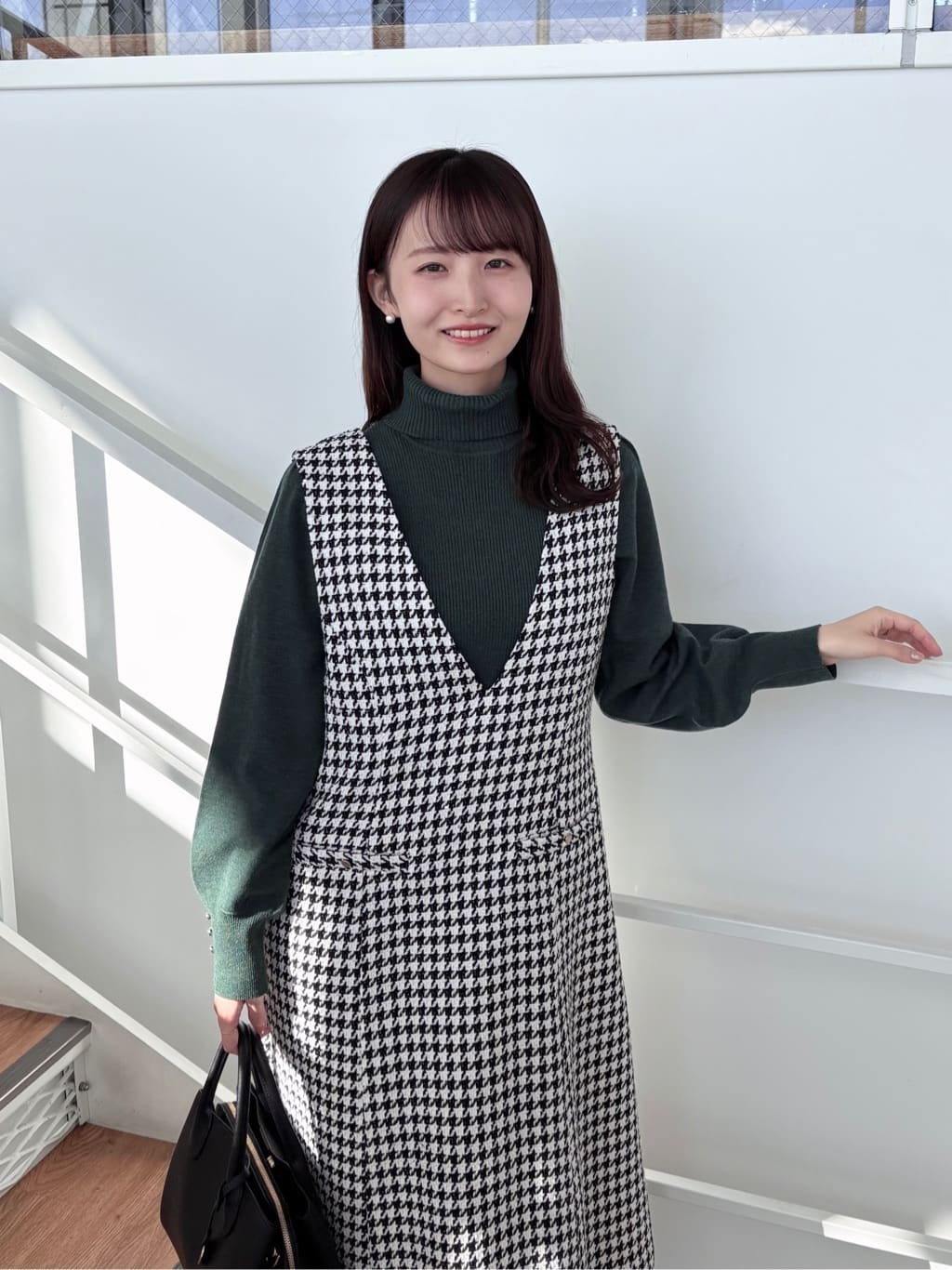みさかさんの「index｜フェイクパールピアス」を使ったコーディネート