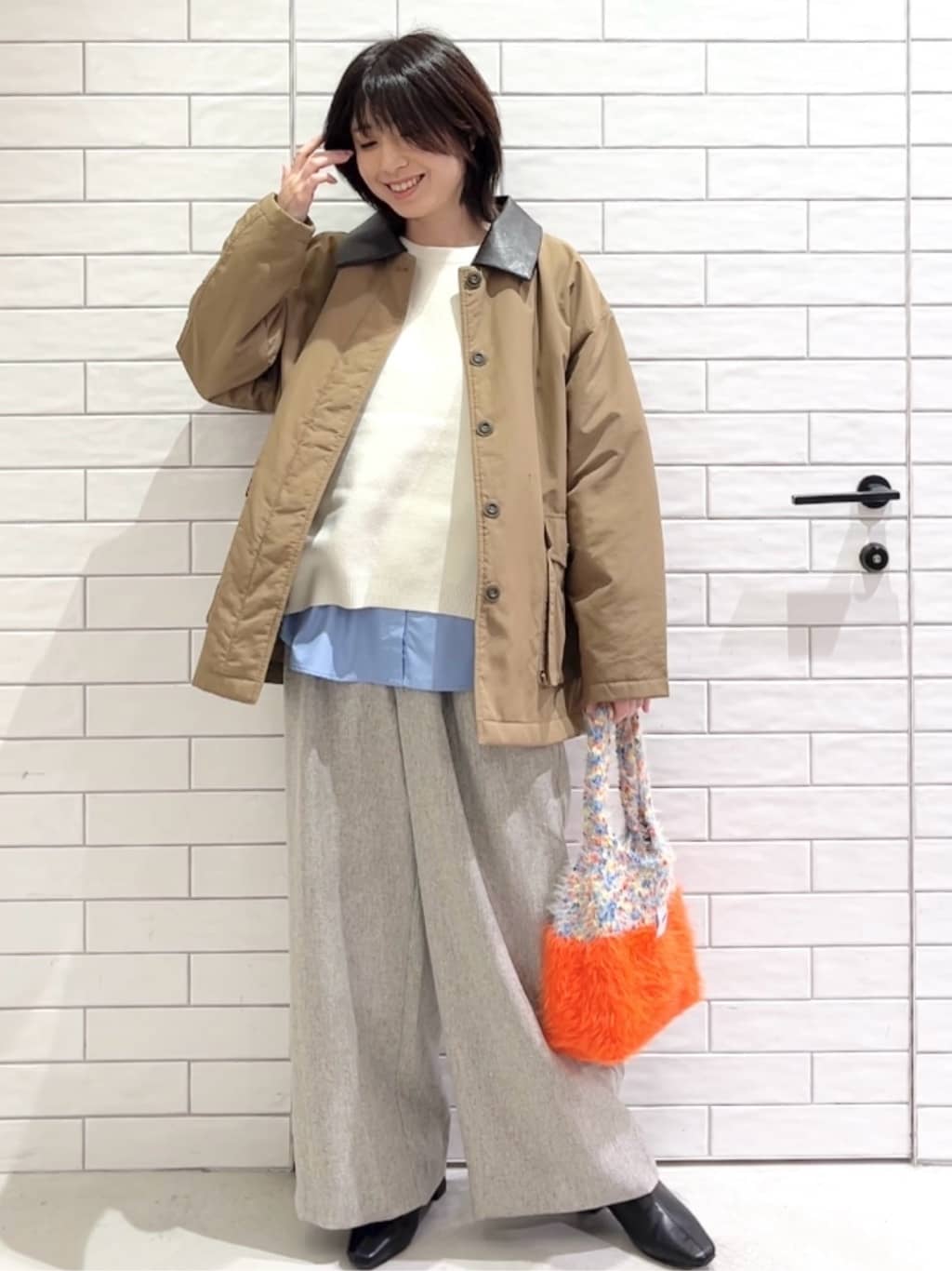 しおりさんの「OPAQUE.CLIP｜《CLASSY掲載》ステンカラー中綿コート【洗濯機OK】」を使ったコーディネート