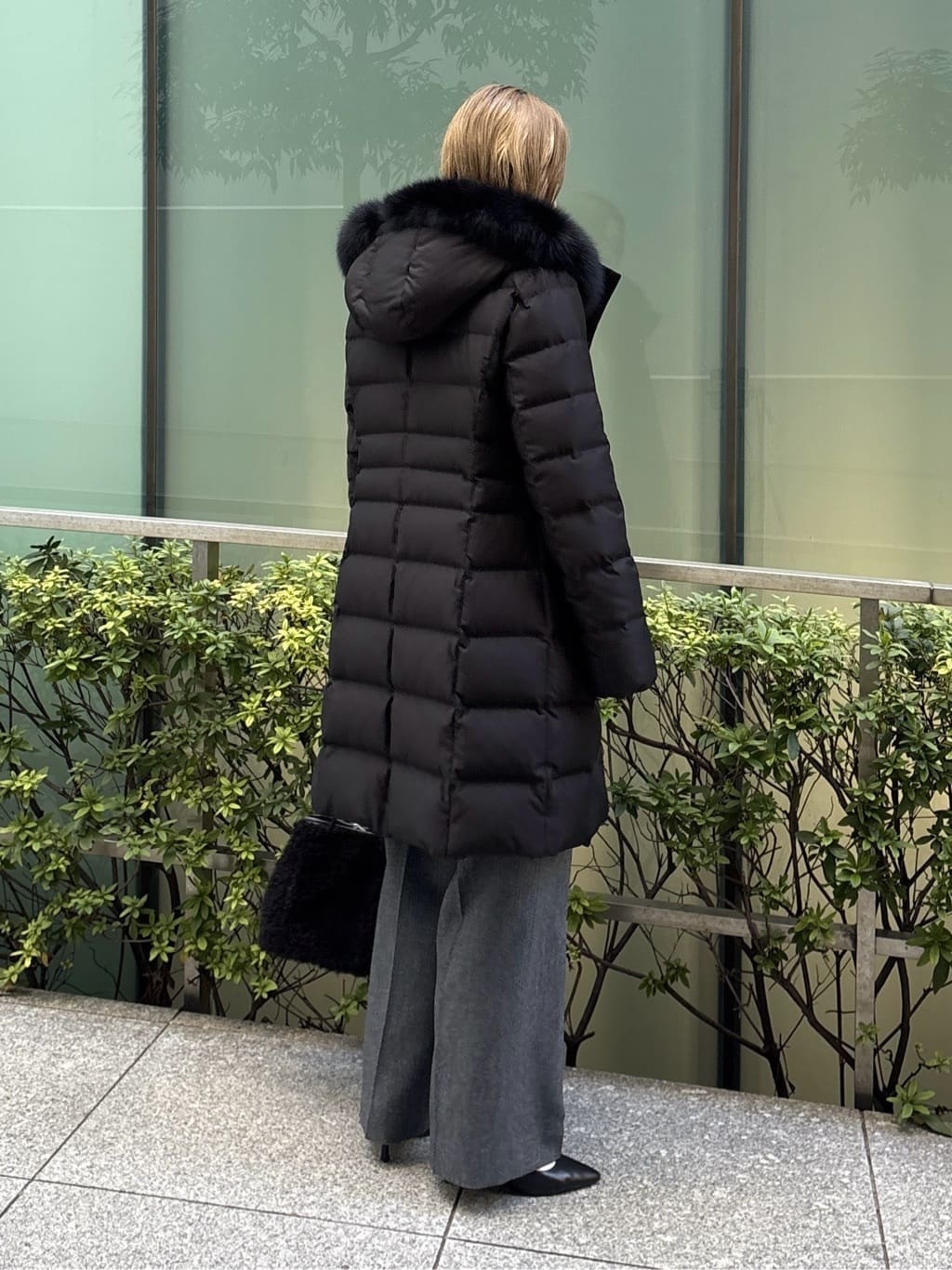 kotakiさんの「INDIVI｜【名品／撥水／抗菌防臭】ロング丈リサイクルダウンコート」を使ったコーディネート