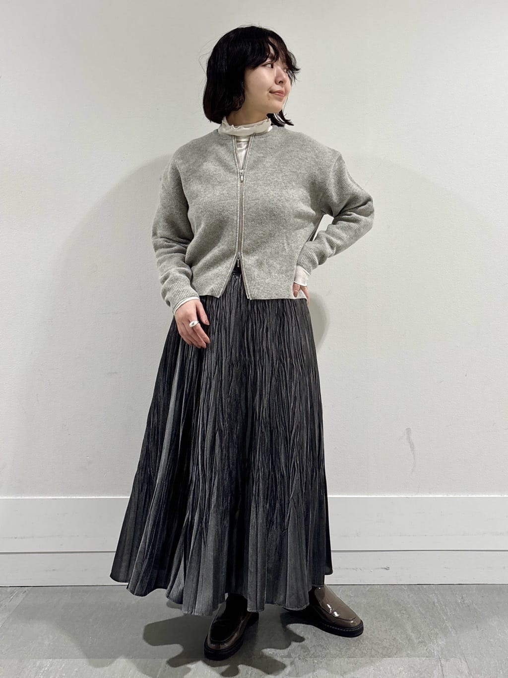 モエカさんの「UNTITLED｜【ハイネック/レイヤード/重ね着におすすめ】トリコットベロア シアーインナー」を使ったコーディネート