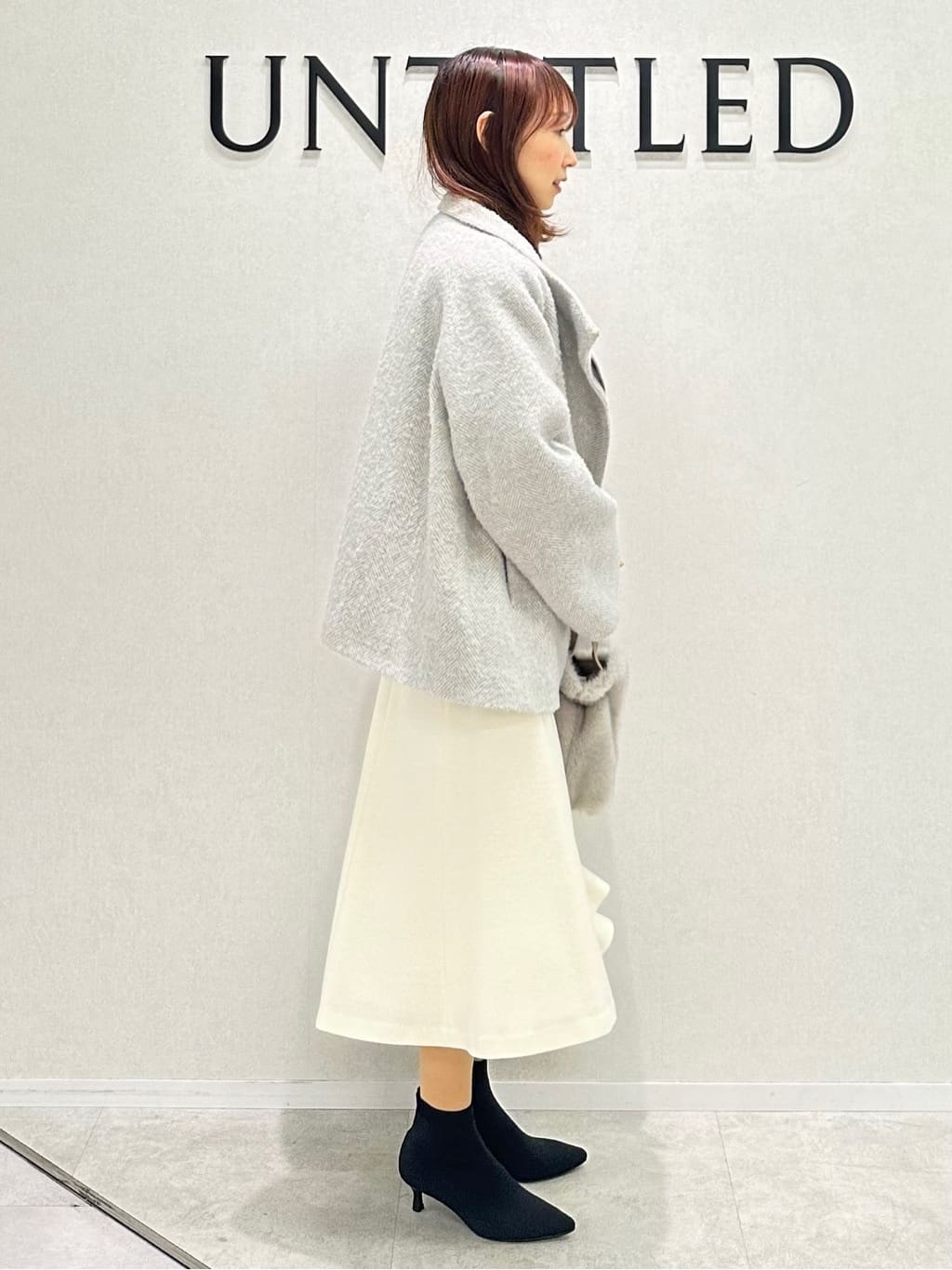 Miwaさんの「UNTITLED｜【ふわふわニット/オンオフ使える】フォックスカシミヤ衿付きカーディガン」を使ったコーディネート