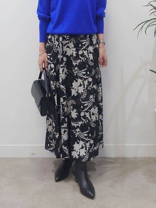 MUTSUKOさんの「UNTITLED｜【アンサンブル可/洗える】シルクウールカシミヤ ドルマンスリーブニット」を使ったコーディネート