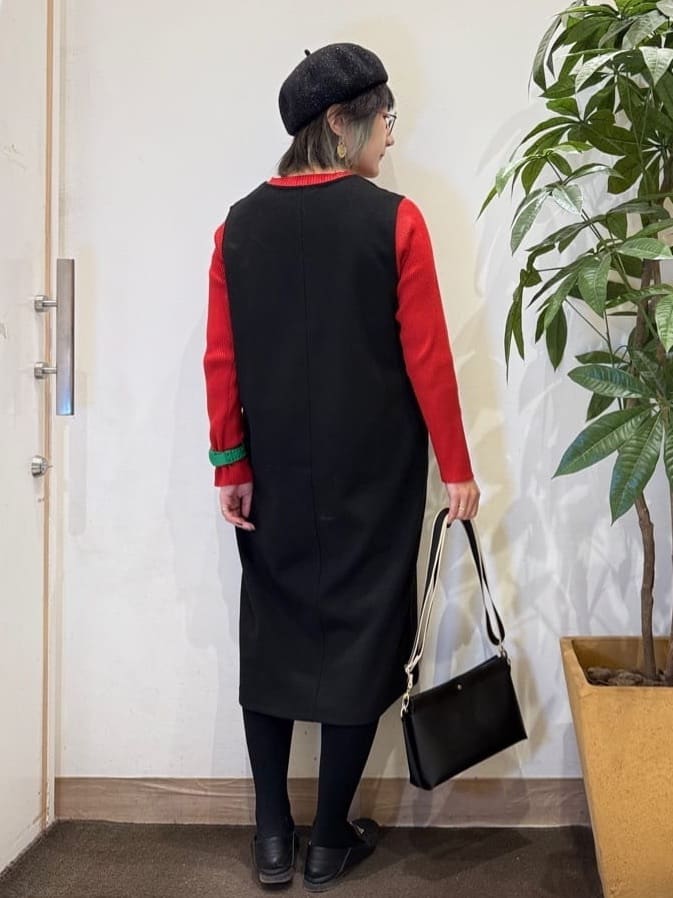 misakiさんの「SHOO･LA･RUE｜【2点セット/洗濯機可】時短でコーデが決まる ジャンドレ+リブインナー」を使ったコーディネート