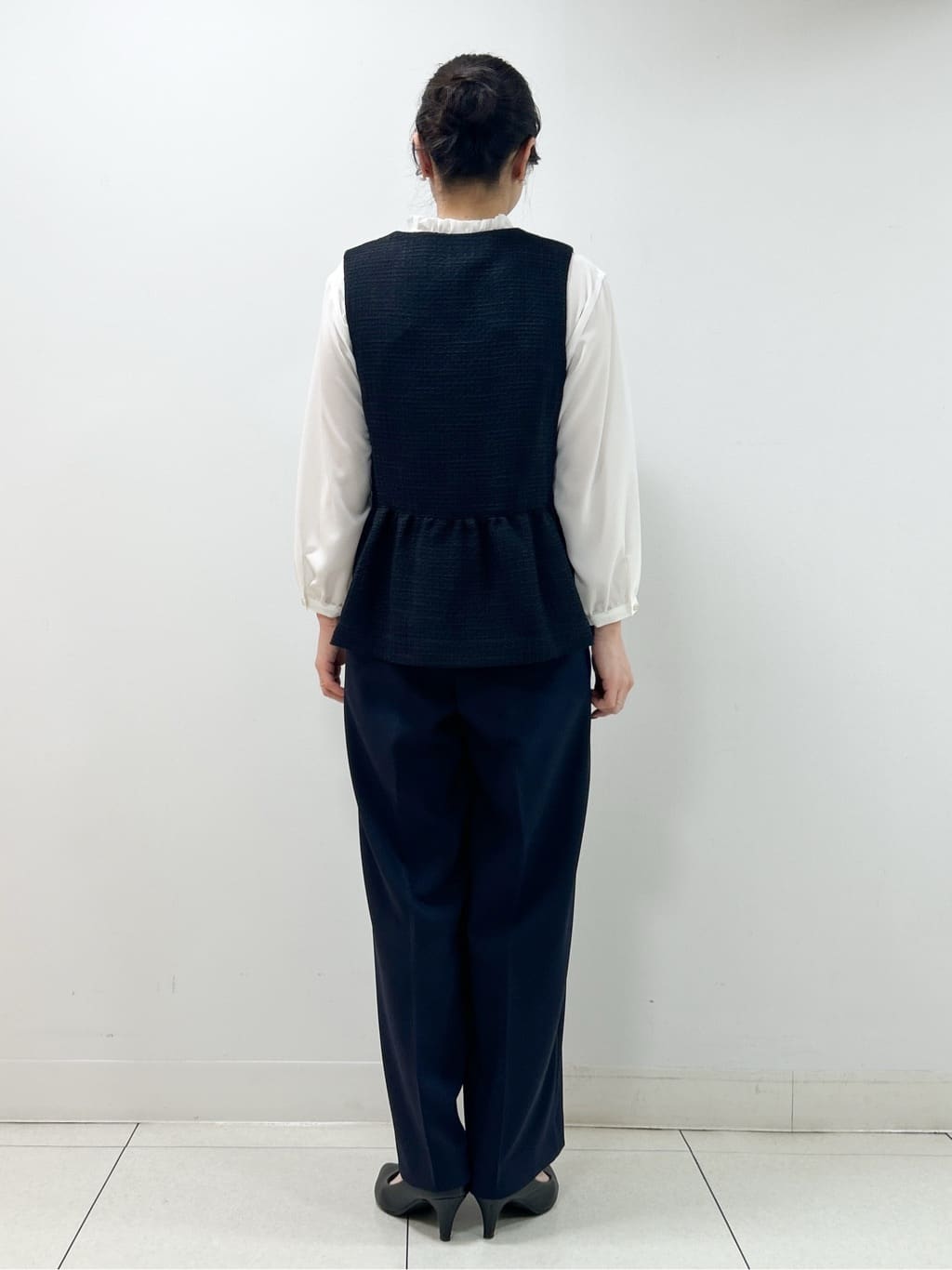 Kaiさんの「Dessin｜【洗える】フリルネックジョーゼットブラウス」を使ったコーディネート