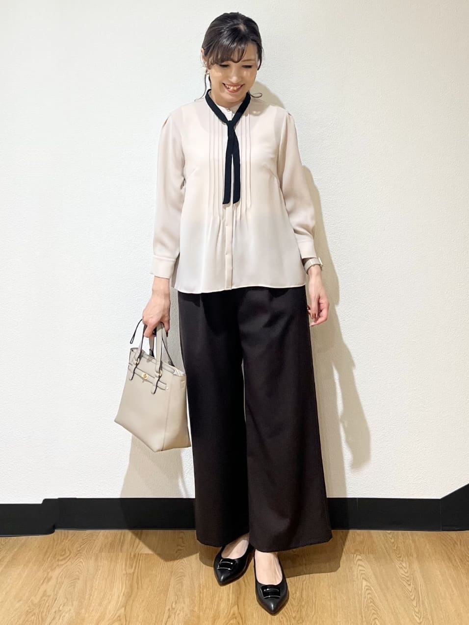 ayaさんの「Reflect｜【配色ボウタイ付き】八分袖ジョーゼットブラウス」を使ったコーディネート