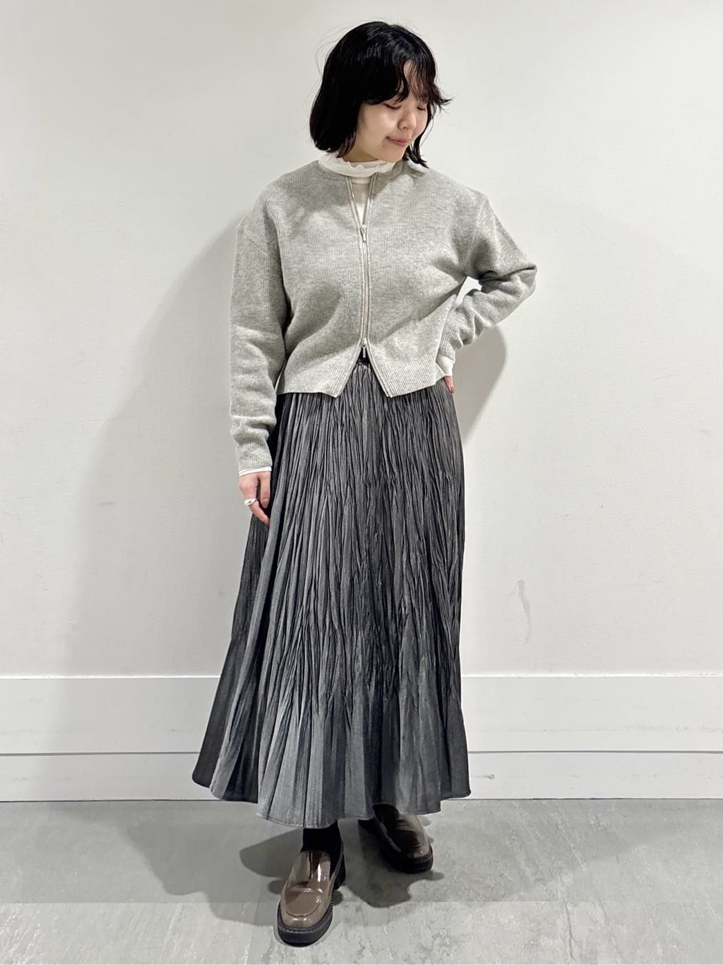 モエカさんの「UNTITLED｜【ハイネック/レイヤード/重ね着におすすめ】トリコットベロア シアーインナー」を使ったコーディネート