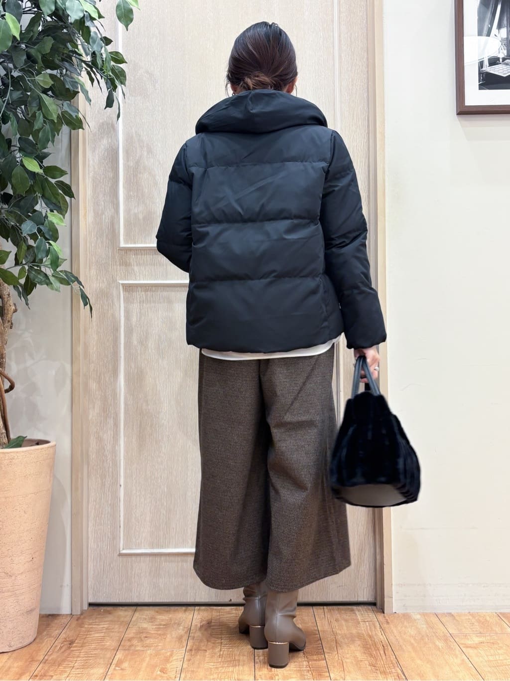 なみさんの「SHOO･LA･RUE｜【撥水/洗える】ショートフーディーダウン」を使ったコーディネート