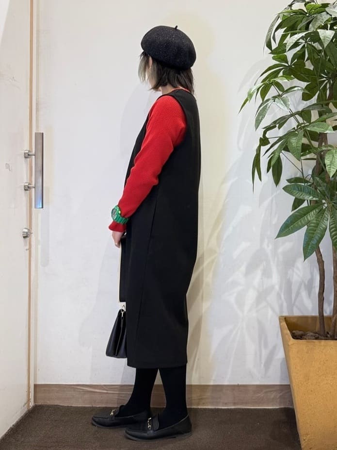 misakiさんの「SHOO･LA･RUE｜【2点セット/洗濯機可】時短でコーデが決まる ジャンドレ+リブインナー」を使ったコーディネート