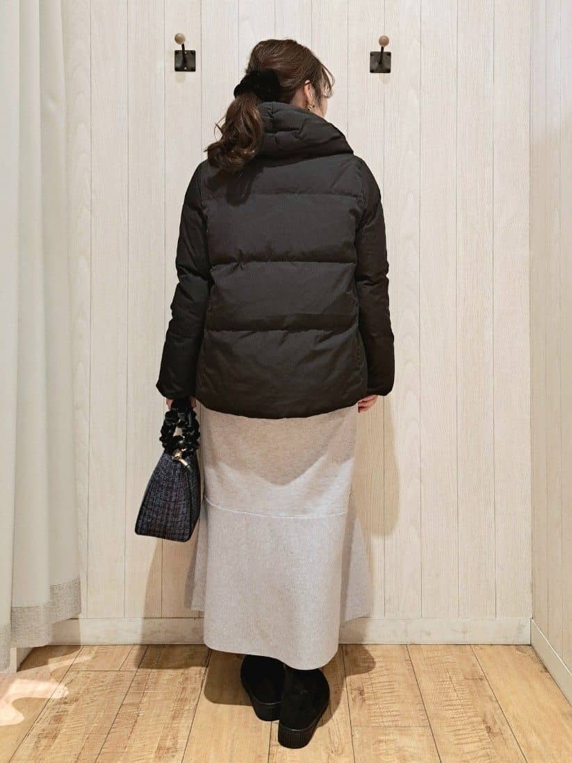 SAKIさんの「SHOO･LA･RUE｜【撥水/洗える】ショートフーディーダウン」を使ったコーディネート