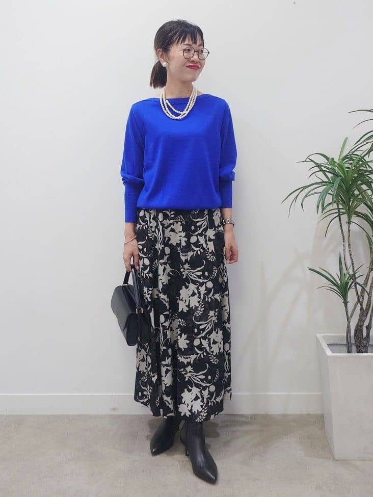MUTSUKOさんの「UNTITLED｜【アンサンブル可/洗える】シルクウールカシミヤ ドルマンスリーブニット」を使ったコーディネート
