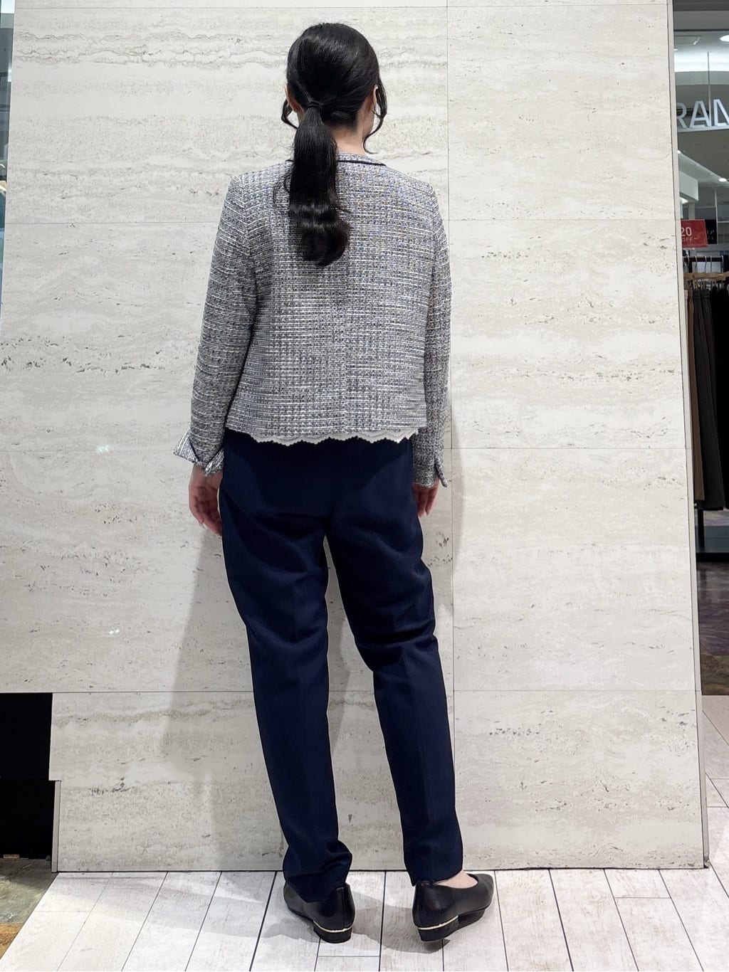 かほさんの「OPAQUE.CLIP｜《通勤対応》レースブラウス【洗濯機OK】」を使ったコーディネート