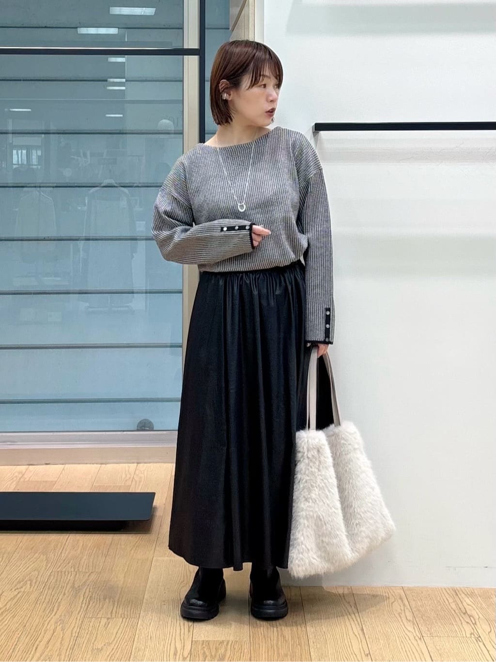 asamiさんの「INDIVI｜【洗える／SETUP可能】ジャカードボートネックニット」を使ったコーディネート