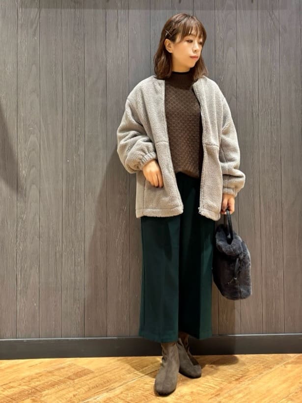 meiさんの「SHOO･LA･RUE｜ストレッチローヒール」を使ったコーディネート