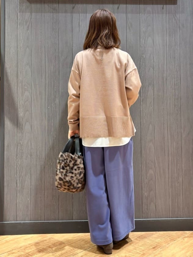 meiさんの「SHOO･LA･RUE｜【着丈選べる/きっと虜になる】あったかもちもち ワイドパンツ」を使ったコーディネート