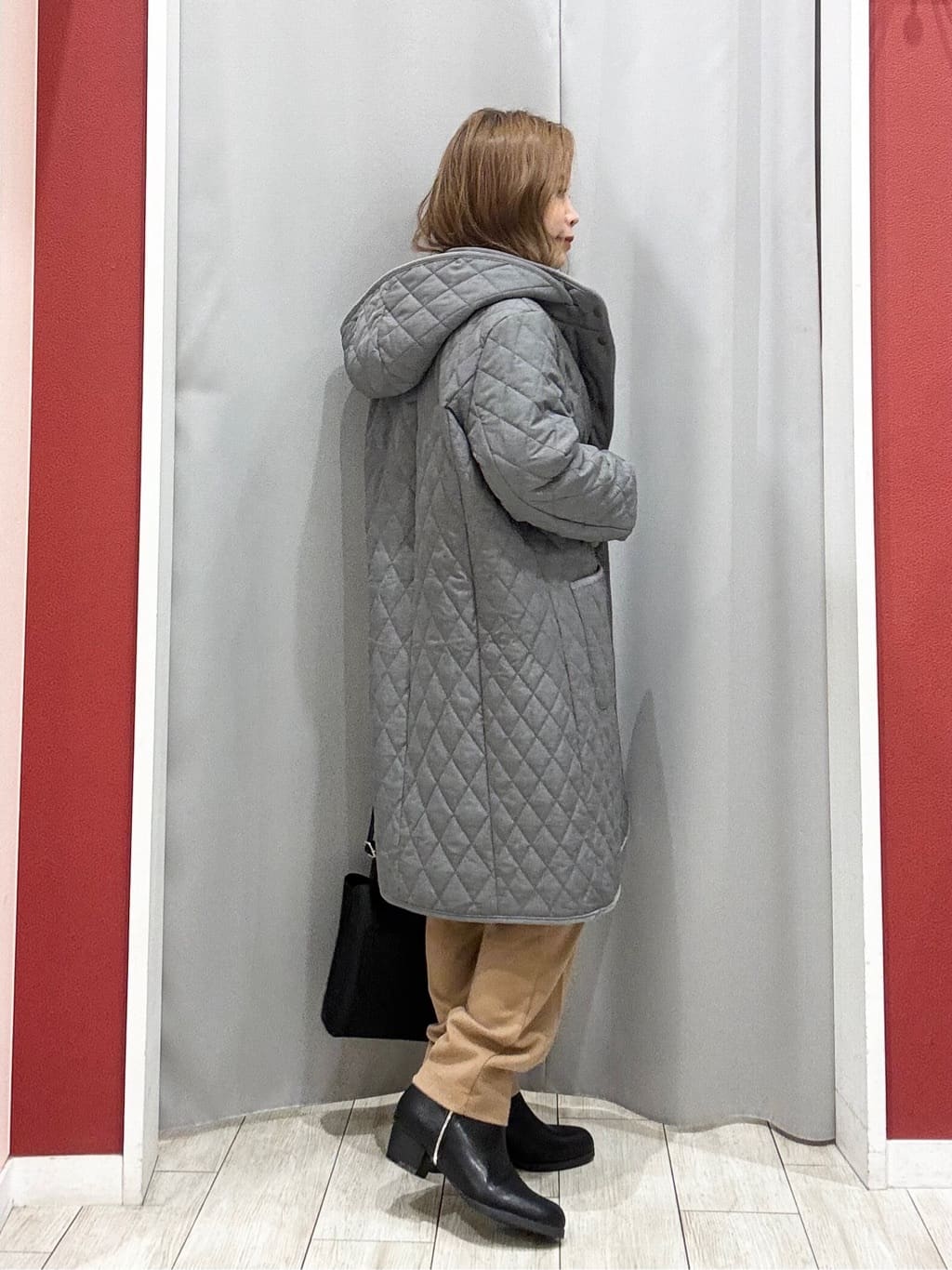shioさんの「SHOO･LA･RUE｜【撥水/フード取り外し可】自然にくびれる あったかダイヤ柄キルトコート【CIRCRIC】」を使ったコーディネート