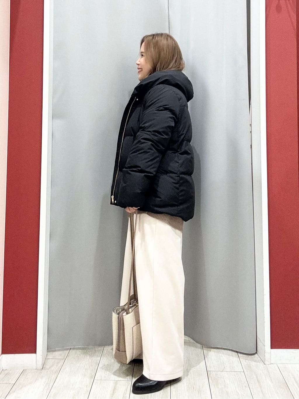 shioさんの「SHOO･LA･RUE｜【撥水/洗える】ショートフーディーダウン」を使ったコーディネート