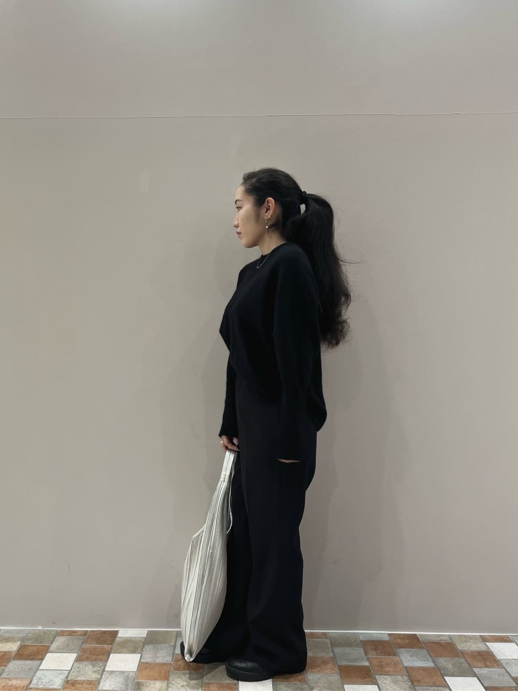 Uminoさんの「INDIVI｜【洗える】ヘアリーフォルムニット」を使ったコーディネート