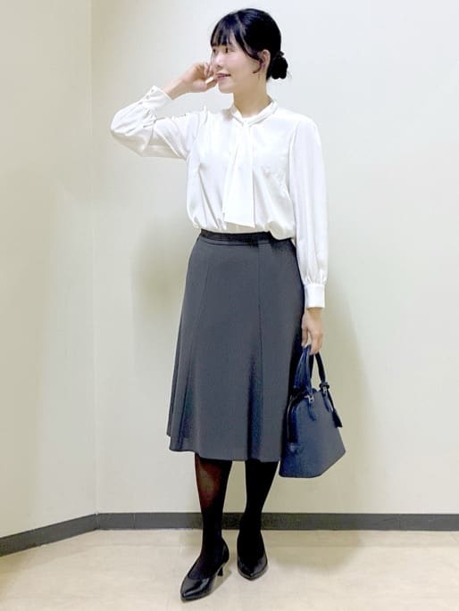  beni_gingerさんの「Reflect｜【きちんと見え／通勤／セレモニーにおすすめ◎】ドット柄ボウタイブラウス」を使ったコーディネート