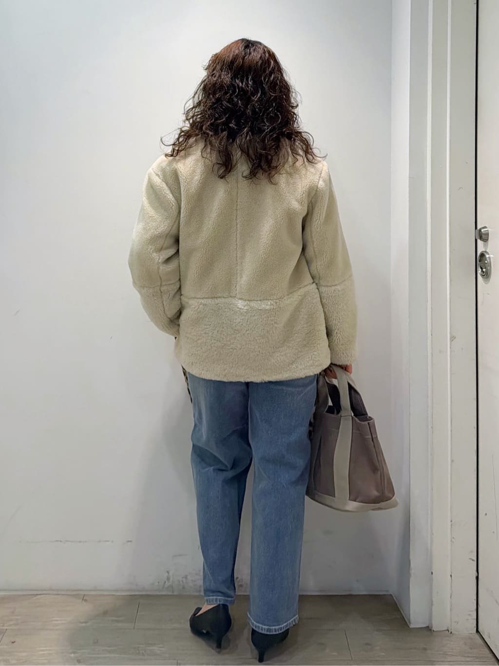 sumicaさんの「OPAQUE.CLIP｜襟付きロゴジャカードニット【洗濯機OK】」を使ったコーディネート