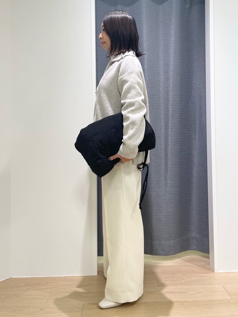 Mikoさんの「INDIVI｜【洗える】カラーネップ ダブルジップカーディガン」を使ったコーディネート
