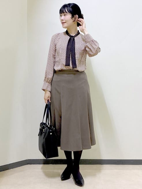  beni_gingerさんの「Reflect｜【レイヤードに◎】ボウタイプリントブラウス」を使ったコーディネート