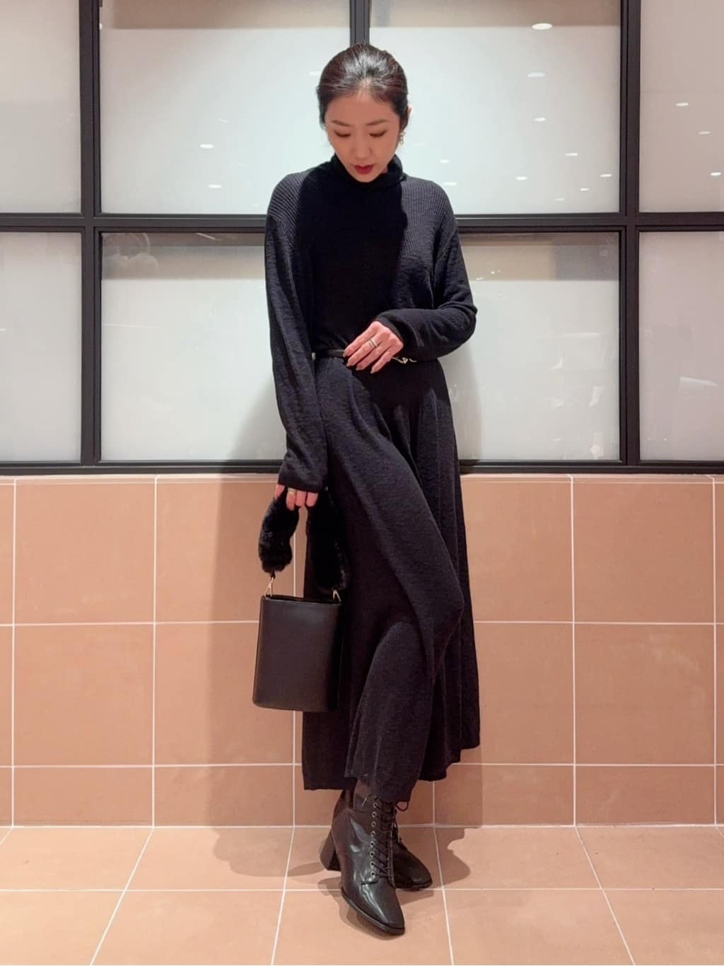 kaoriさんの「ESPERANZA｜フェイクファーハンドル3WAYミニショルダーバッグ」を使ったコーディネート