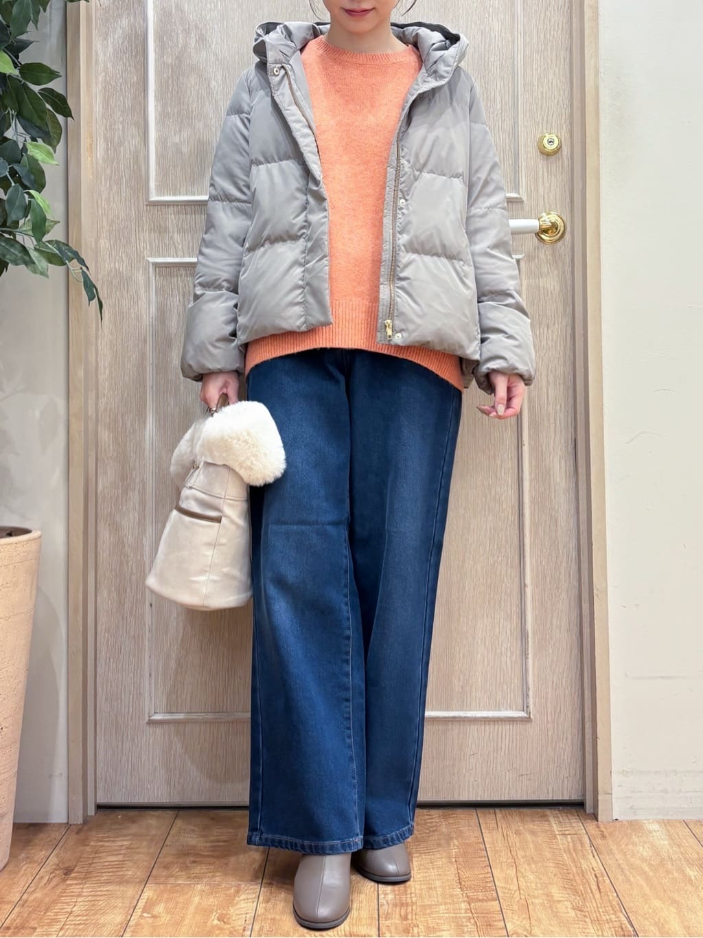 なみさんの「SHOO･LA･RUE｜【撥水/洗える】ショートフーディーダウン」を使ったコーディネート