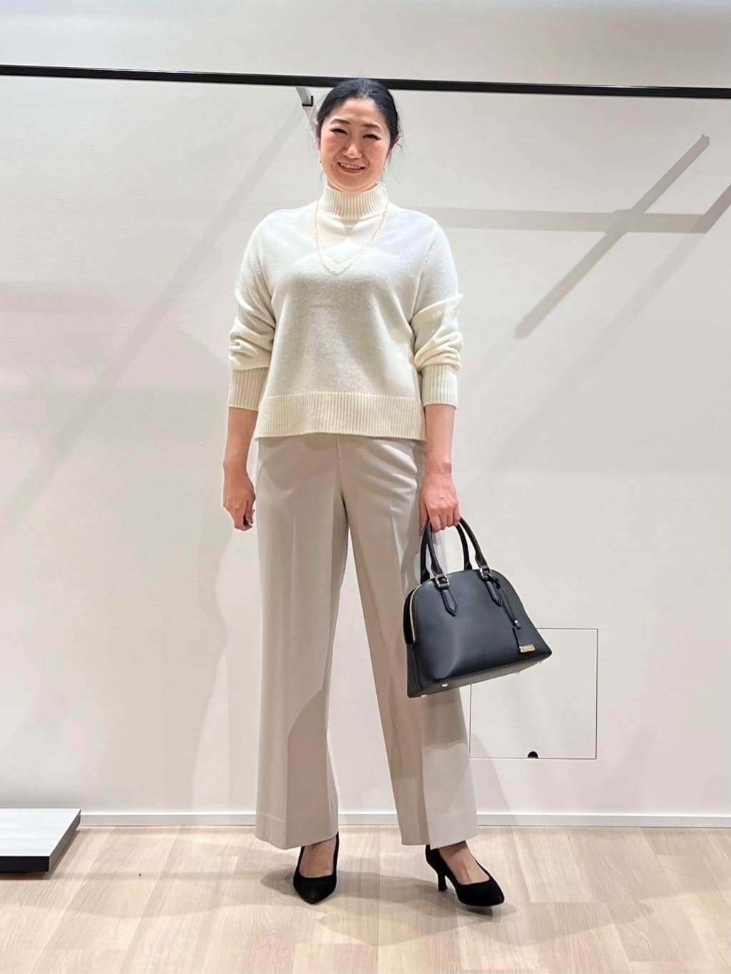 TOMOMIさんの「UNTITLED｜【ゆったり】アルパカ混シャギー カーディガン」を使ったコーディネート