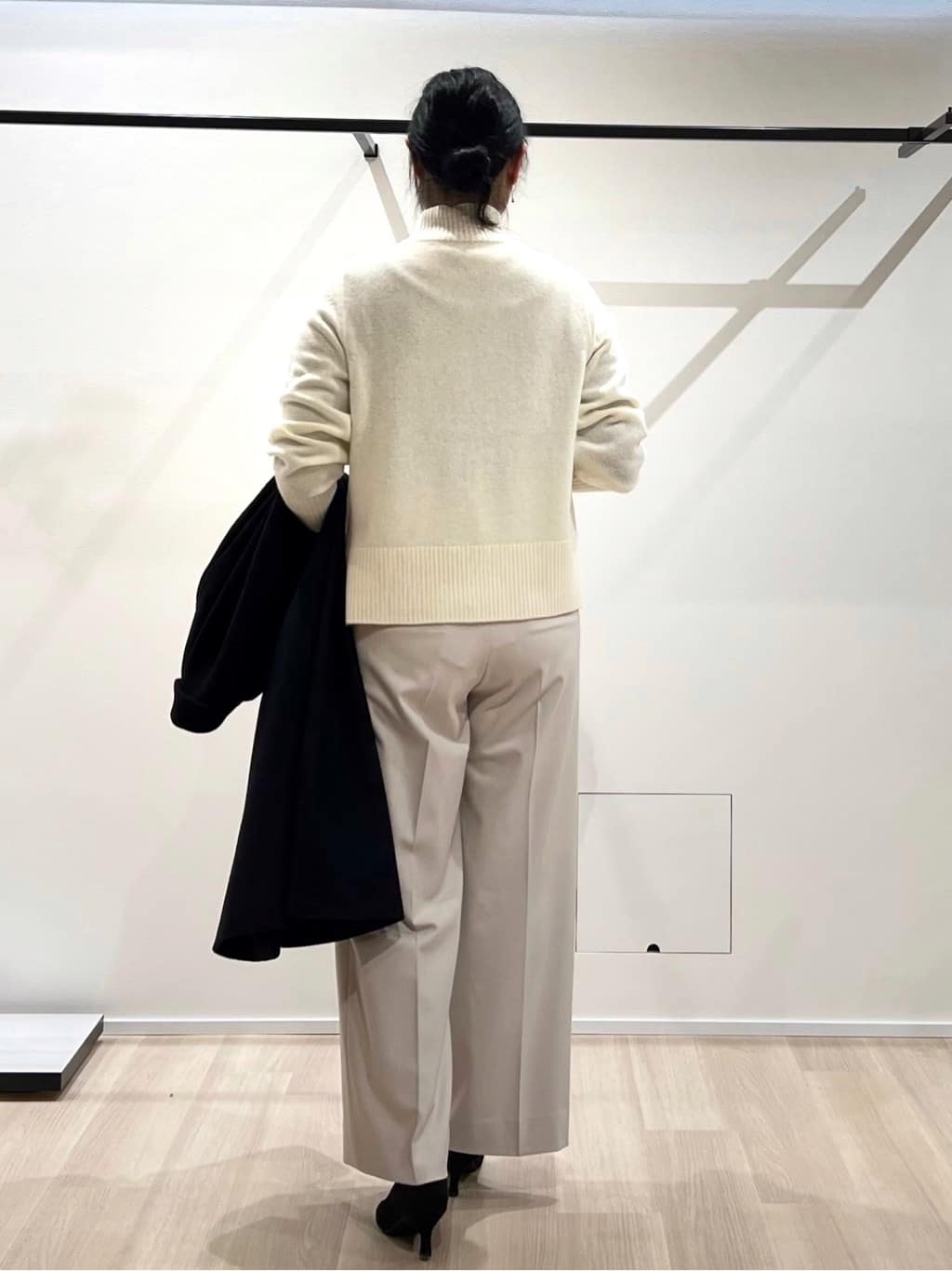 TOMOMIさんの「UNTITLED｜【8色展開/洗える】ウールカシミヤ ハイネックニット」を使ったコーディネート