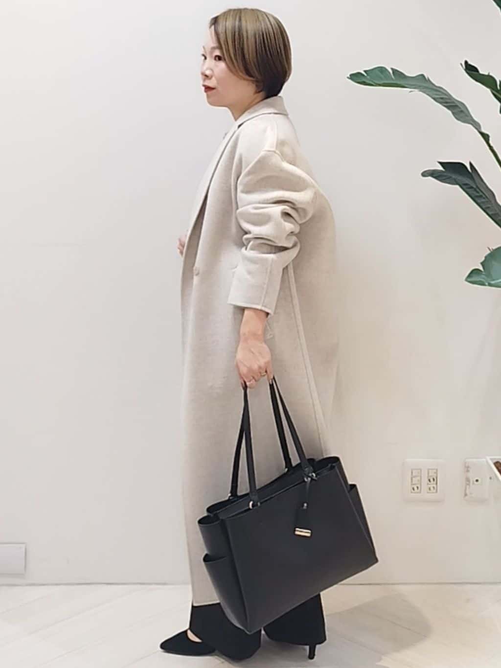 s u g iさんの「UNTITLED｜【ロング丈/軽やか】テーラード　リバーコート」を使ったコーディネート