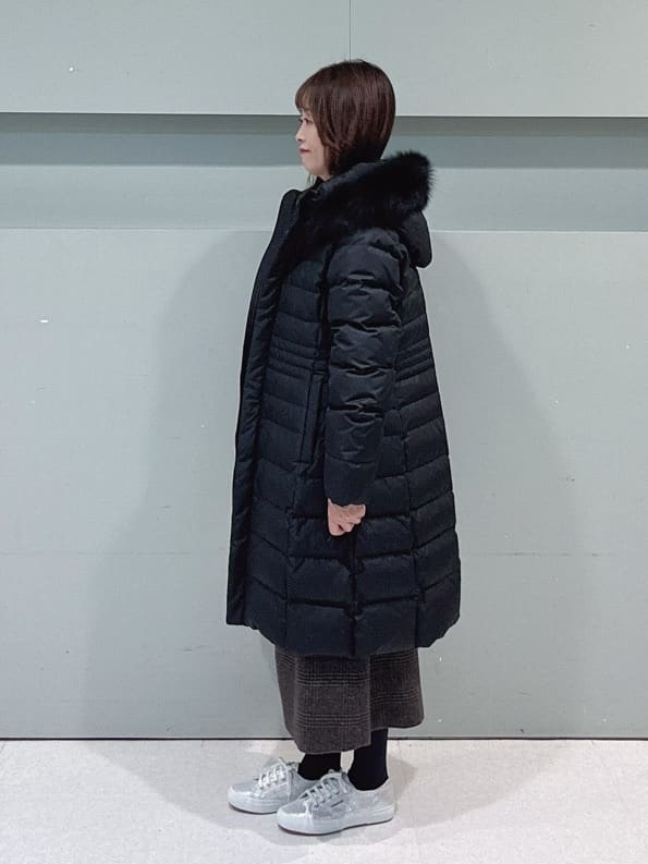 makiさんの「UNTITLED｜【はっ水機能/フード取り外し可/防寒】ロングダウンコート」を使ったコーディネート