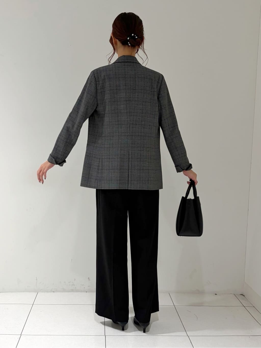 shioriさんの「INDIVI｜【洗える／オンオフ】チェック柄ダブルジャケット」を使ったコーディネート