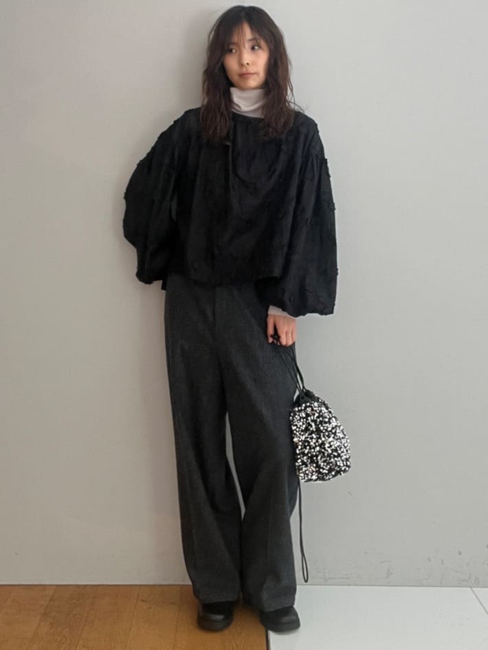 misaさんの「DRESSTERIOR｜シルクブレンドメリノウールリブプルオーバー」を使ったコーディネート
