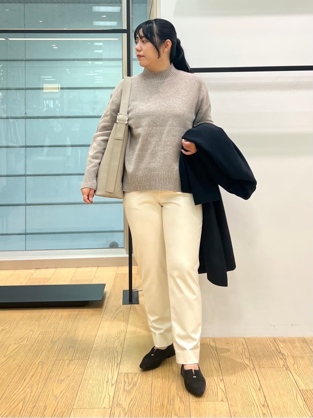 shimaさんの「INDIVI｜【名品コート／日本製】ウール100％チェスターコート」を使ったコーディネート