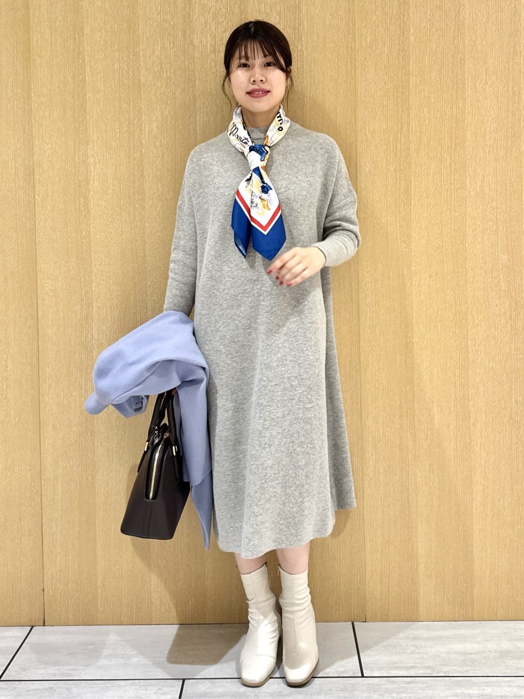 nanaさんの「UNTITLED｜【ロング丈/ゆったりシルエット】テントライン ニットワンピース」を使ったコーディネート