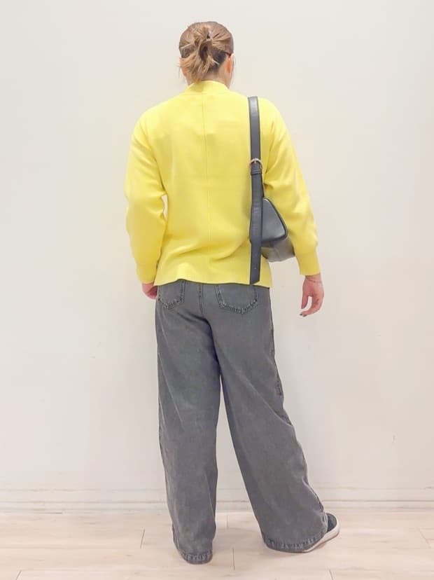 naoさんの「SHOO･LA･RUE｜【洗濯機可/S-LL】厚すぎない　ゆったりシンプルもちもちニット」を使ったコーディネート