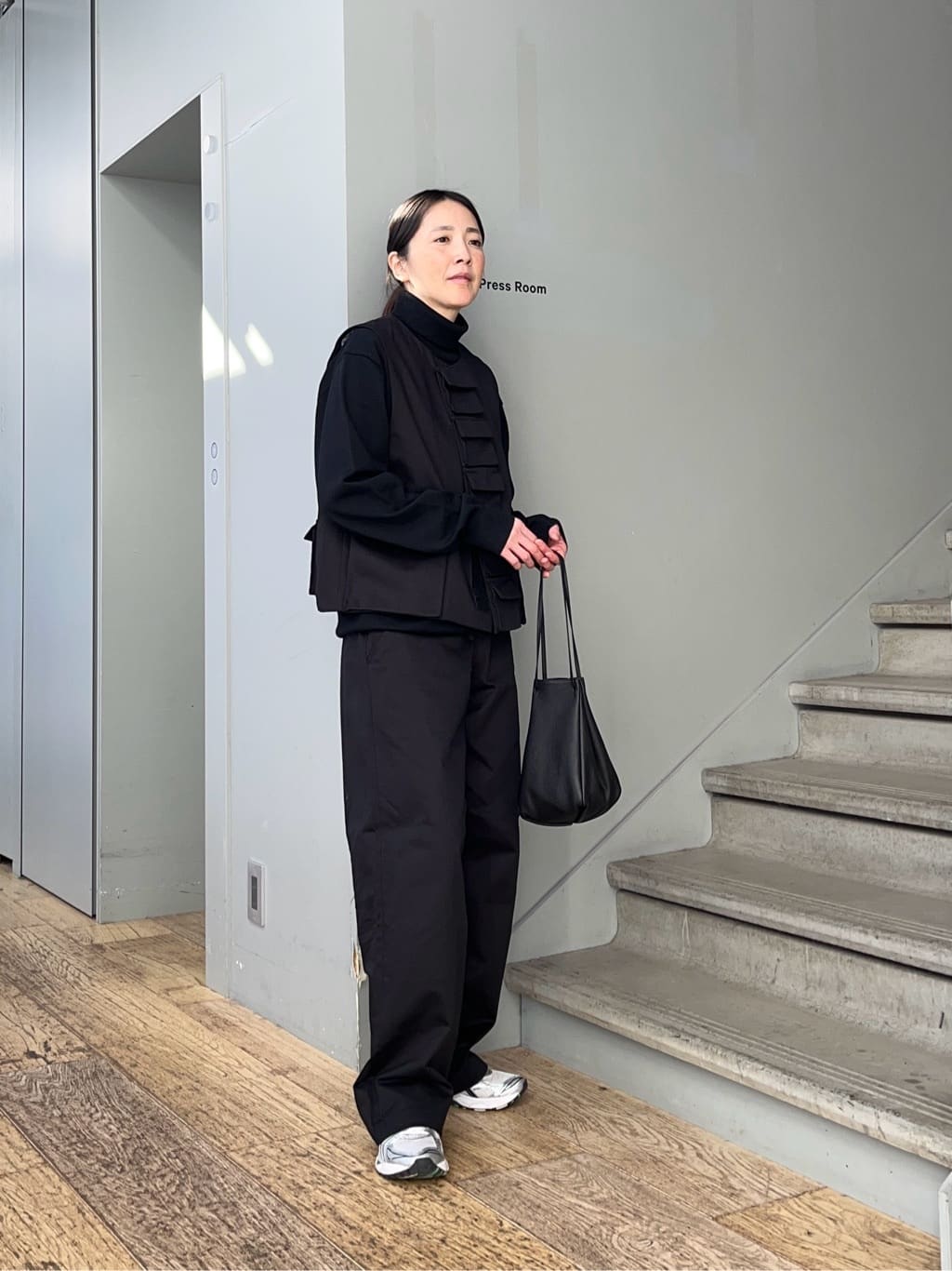 神野（jinno）さんの「TAKEO KIKUCHI｜【Sサイズ～】カツラギストレートパンツ」を使ったコーディネート