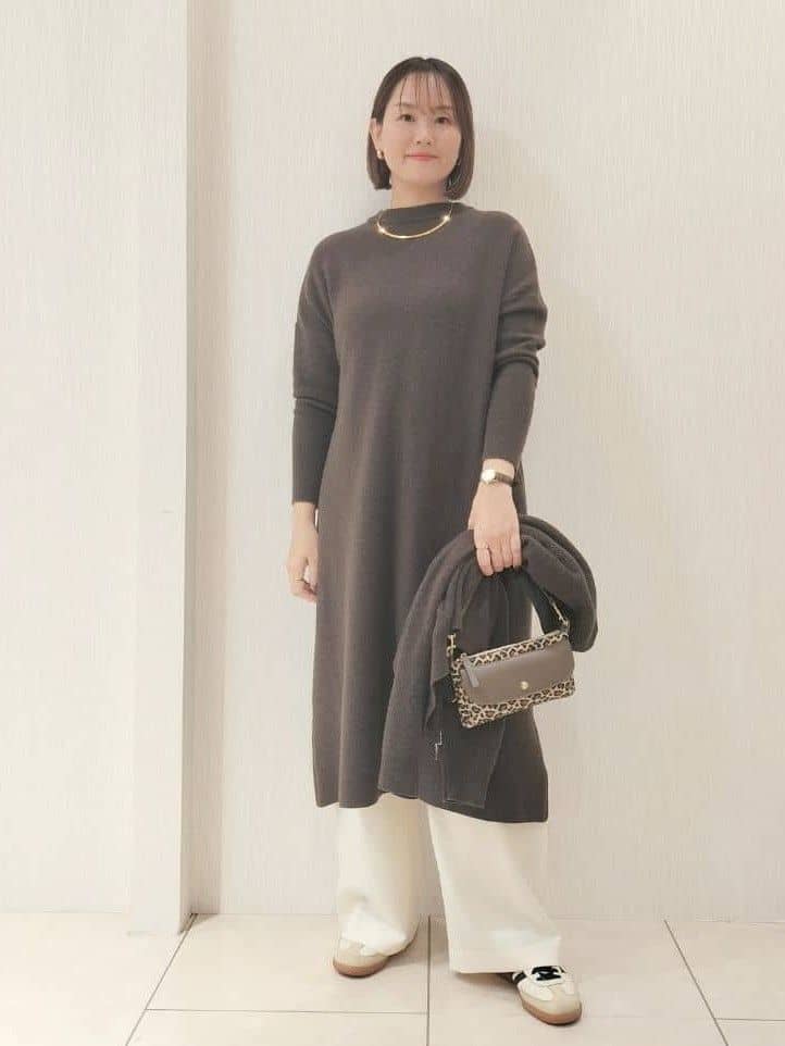 naokoさんの「UNTITLED｜【ゆったりサイズ／着丈短め】ジップニットカーディガン」を使ったコーディネート
