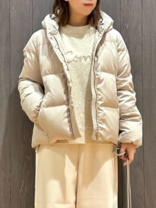 meiさんの「SHOO･LA･RUE｜【撥水/洗える】ショートフーディーダウン」を使ったコーディネート